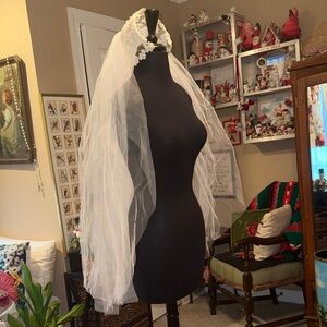 Lace Embellished Cream Bridal Veil